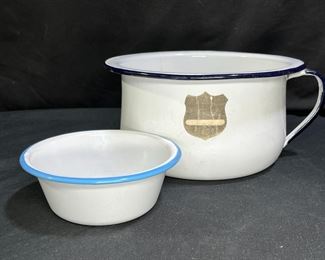 US Standard Enameled Ware Chamber Pot & Bowl