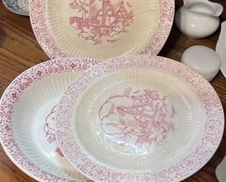 Woods colonial plate set