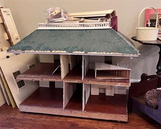 1950’s Dollhouse - LARGE on wheels