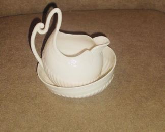 Belleek creamer and sugar set