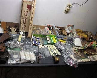 Archery supplies - Sights, Rests, Finger Tabs, Gloves, Arm Guards, Quivers -NOS