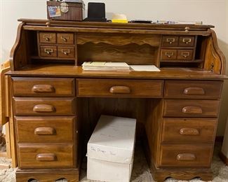 Very nice wood roll top desk
