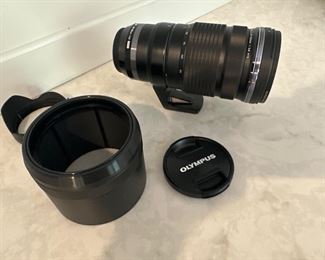 Olympus 40 150 mm 1:28 Pro Lense