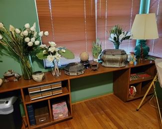 Lamp, collectibles and shelving unit