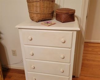 Small 5 Drawer Chest and Baskets