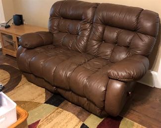 Puffy Reclining Loveseat!!