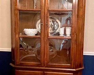 Ethan Allen Solid Wood Light Up China Cabinet