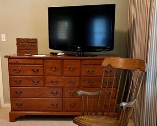 11 Drawer Dresser by Keller, LG Television, Vintage Jewelry Box 