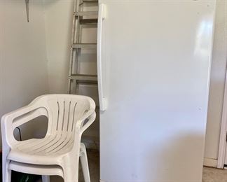 Whirlpool Freezer, Ladder