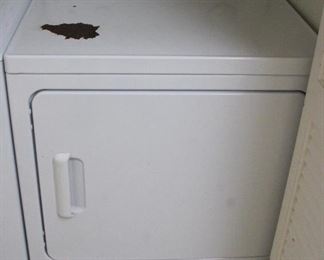 31 - GE Dryer 25" x 26" x 46"

