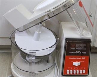 34 - Hamilton Beach Food Processor 12" x 6" x 10"
