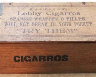 87 - Lobby Cigarros Wood Box 4" x 11" x 5"
