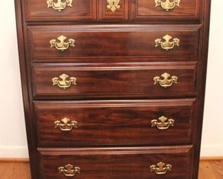 265 - 5-Drawer Dresser 32" x 18" x 45"

