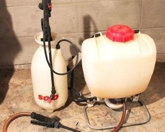 322 - Lot of 2 Sprayers
