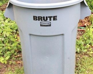 354 - Brute Trashcan 27" x 34"
