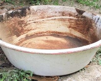 357 - Vintage Enamelware Bowl 18" round
