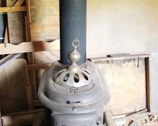 369 - Woodbine Antique Wood Stove 20" x 20" x 22"
