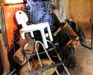 372 - Lot of Assorted Items
