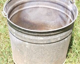 391 - Metal Bucket 11" x 9"

