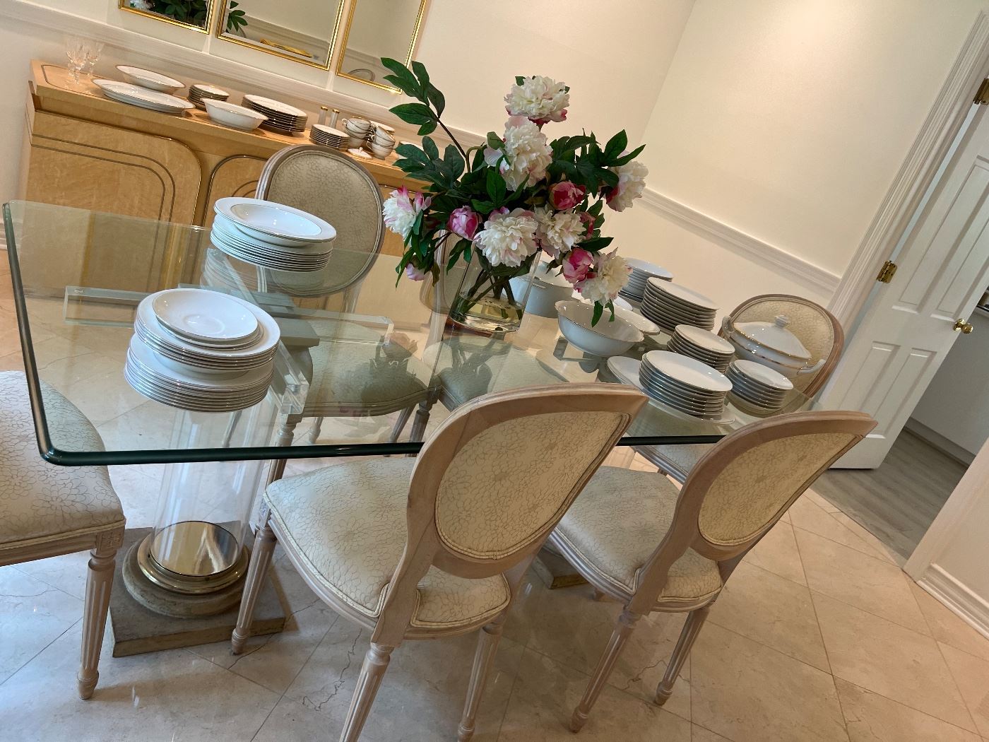 Donna Davis Estate Sales, LLC Saturday... starts on 5/11/2023