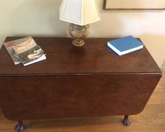 American 1850-1910 Cherry Pembroke Drop Leaf Table