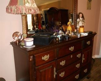 Dresser