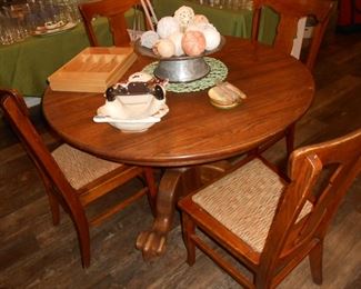 Round Table with 4 Chairs