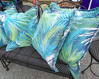 Large Outdoor Pillows/Cushions