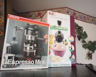 Espresso maker frozen yogurt maker