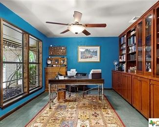 Nice desk with lions and arrow accents