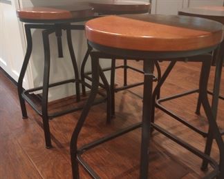 Adjustable bar stools