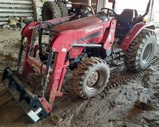 Mahindra 2538L forks, bucket