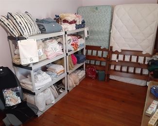 towel sets, twin sheet sets, full sheet sets, full size quilt, bed pillows, afghans, table cloths, twin size beds w/ mattress