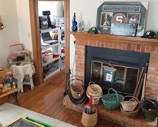 MSU, Magic Johnson, baskets, school desk