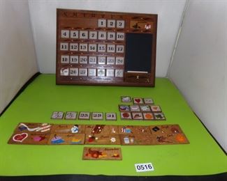 Tile perpetual calendar