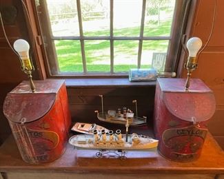 Antique tea tin lamps