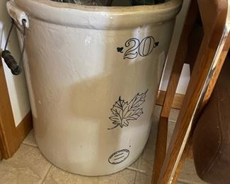 20 gallon western crock