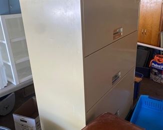 Lateral file cabinet 