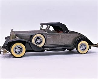 Vintage Rolls Royce Phantom II Transistor AM Radio Car. ........To register in order to place bids go to www.capitolsalesservices.hibid.com