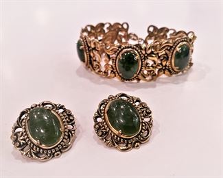Vintage costume jewelry, a bracelet with matching clip on earrings