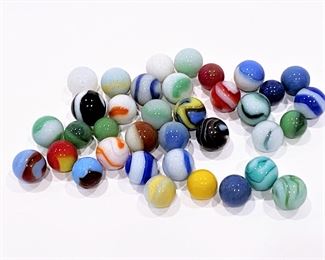 Vintage glass marbles by Akro Agate & others ........To register in order to place bids go to www.capitolsalesservices.hibid.com