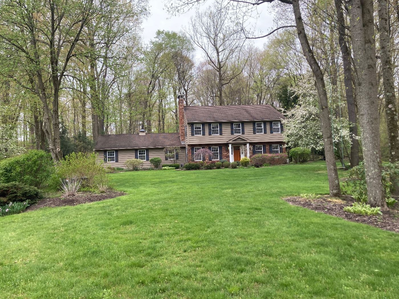 Bentleyville Classic Colonial in Chagrin Falls, OH starts on 5/12/2023