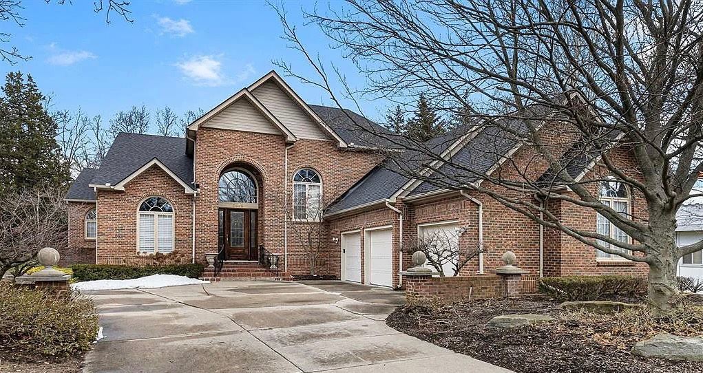 BEAUTIFUL BLOOMFIELD HILLS SALE! HIGH END... starts on 5/19/2023