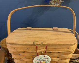 #81	Longaberger Med. Purse Basket "Happy Easter"	 $20.00 			
