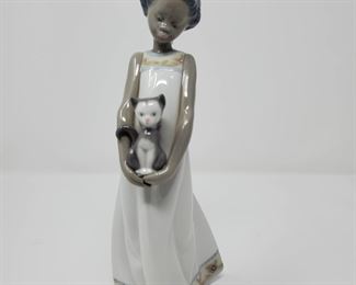LLADRO Close to My Heart Black Legacy Collection