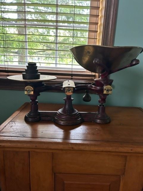 Antique scale