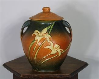 Roseville Pottery Zephyr Lily cookie jar base with Freesia patterned lid