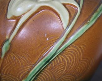 Another view of Roseville Pottery Zephyr Lily cookie jar base with Freesia patterned lid