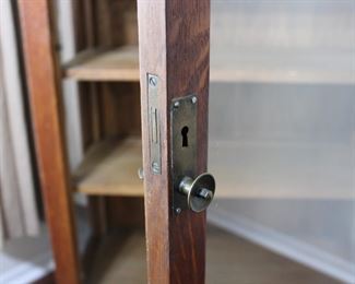 Signed  Limbert One Door China Cabinet.  Appears to retain excellent original finish, measures 61″ tall x 34″ wide x 16″ deep.   There are over 20 pictures showing details, please view them all and make your own assessment to condition and finish.  Thank you!