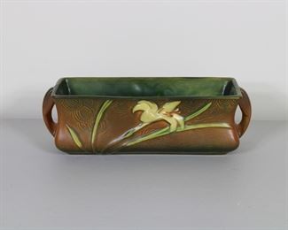 Roseville Pottery Zephyr Lily planter # 1393-8"